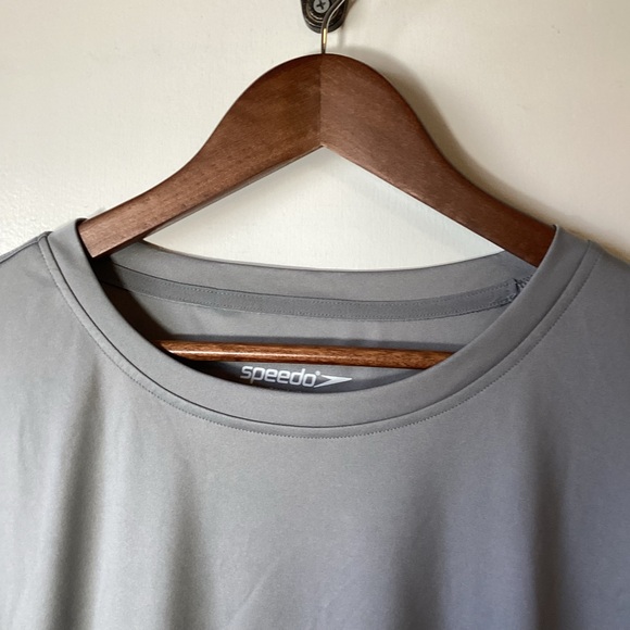 Speedo Grey Athletic Shirt NWT - Picture 5 of 8